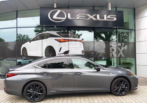 Lexus ES cena 199900 przebieg: 51114, rok produkcji 2021 z Izbica Kujawska małe 562